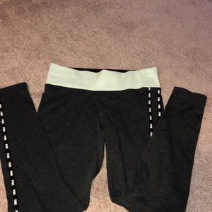 BRAND NEW PINK LEGGINGS